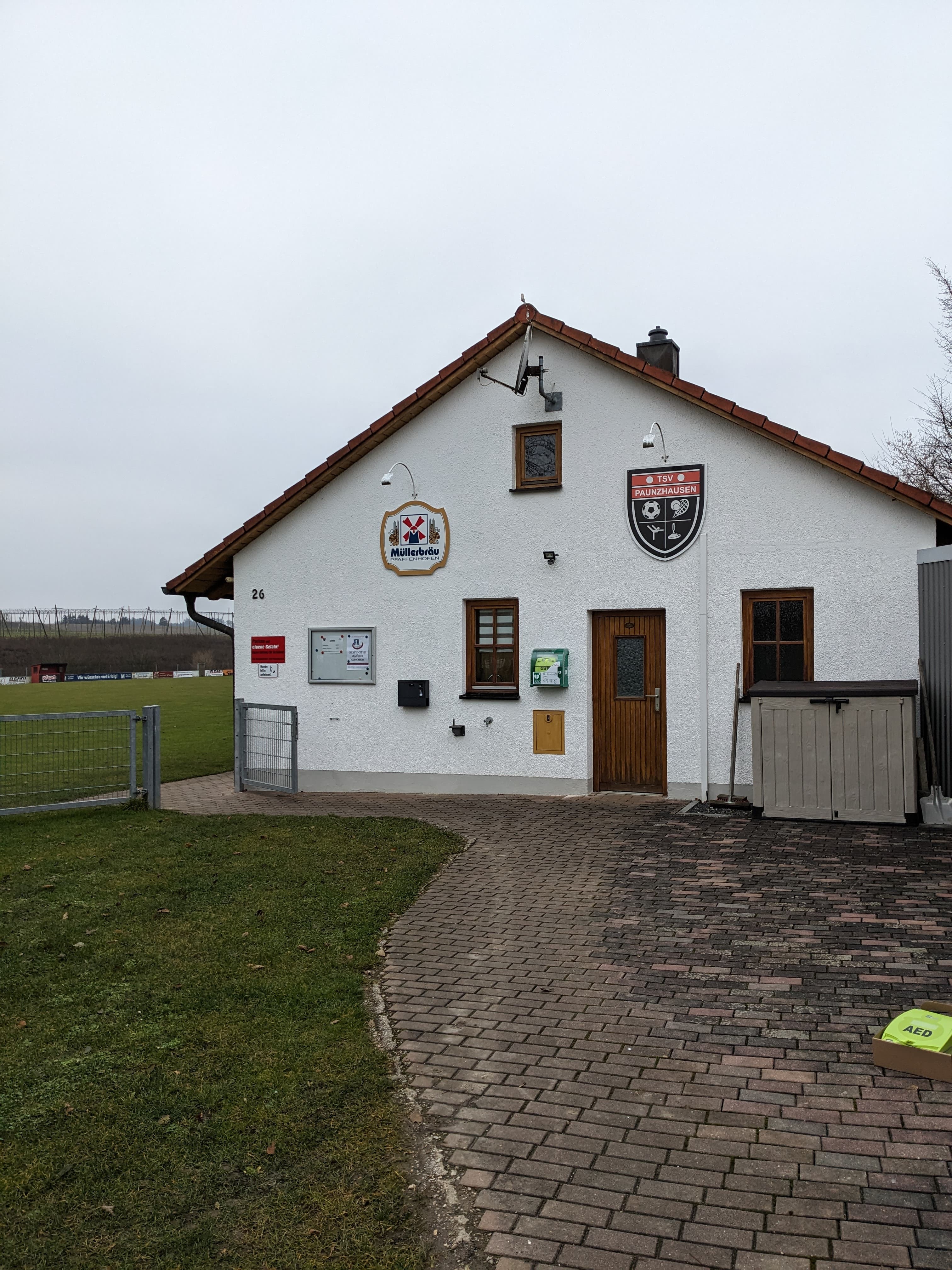 Defibrillator am Vereinsheim